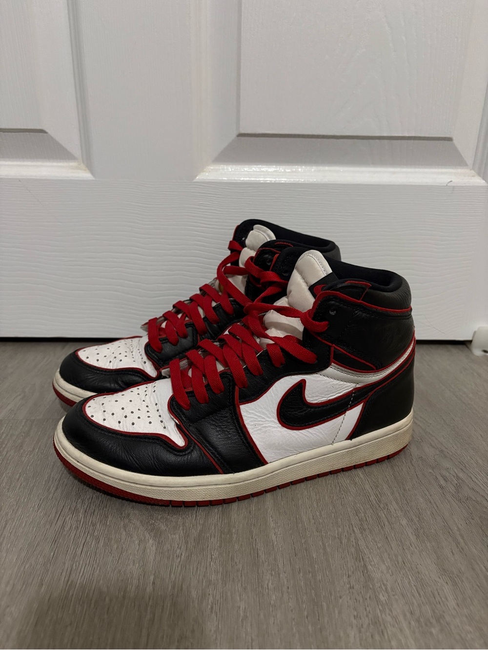 Jordan 1 Retro High Bloodline